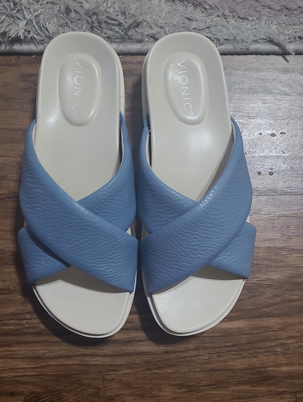 Vionic Women's Light Blue Crisscross Slide Sandals